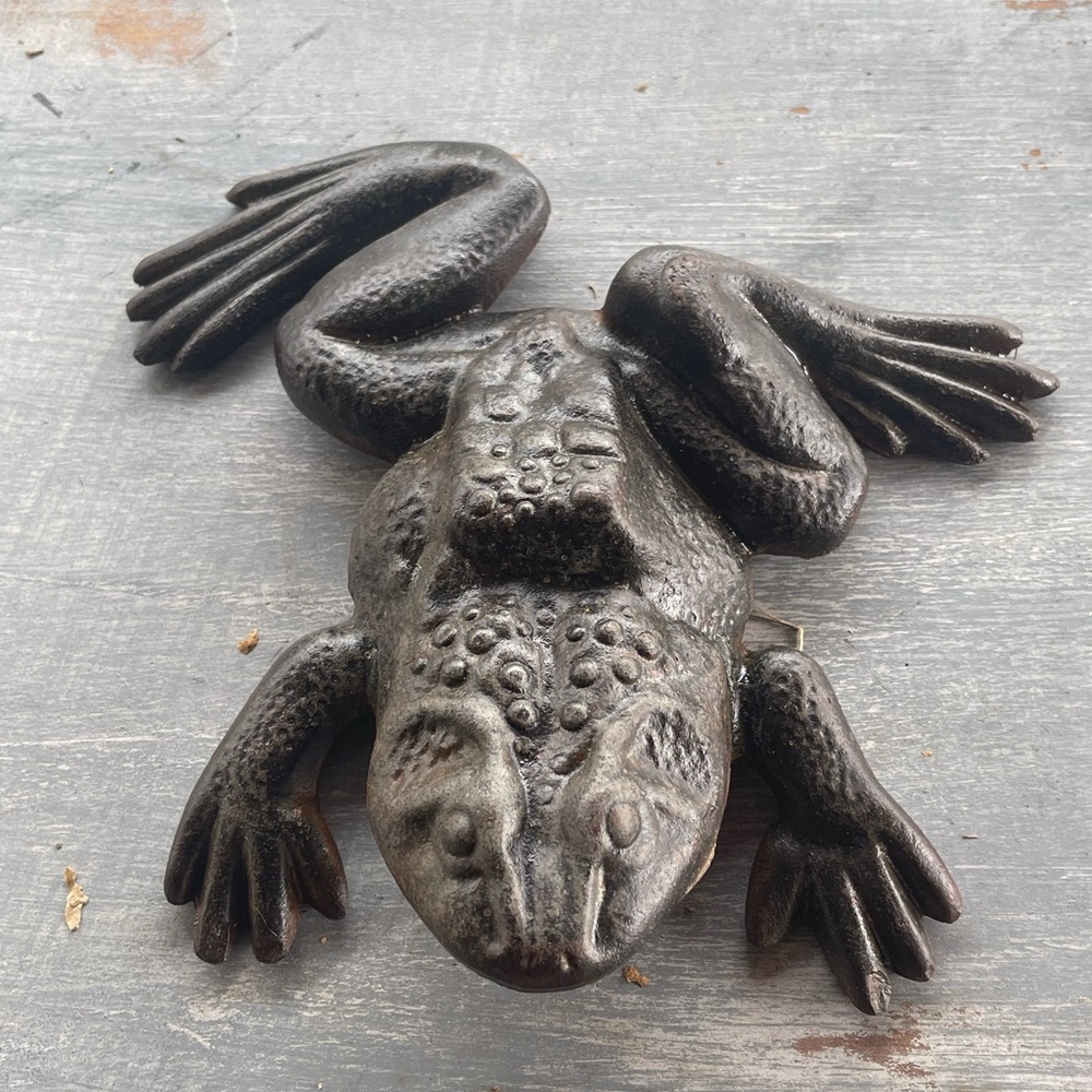Vintage Cast Iron Bullfrog Doorstop